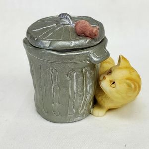 Vintage Enesco garbage can kitty